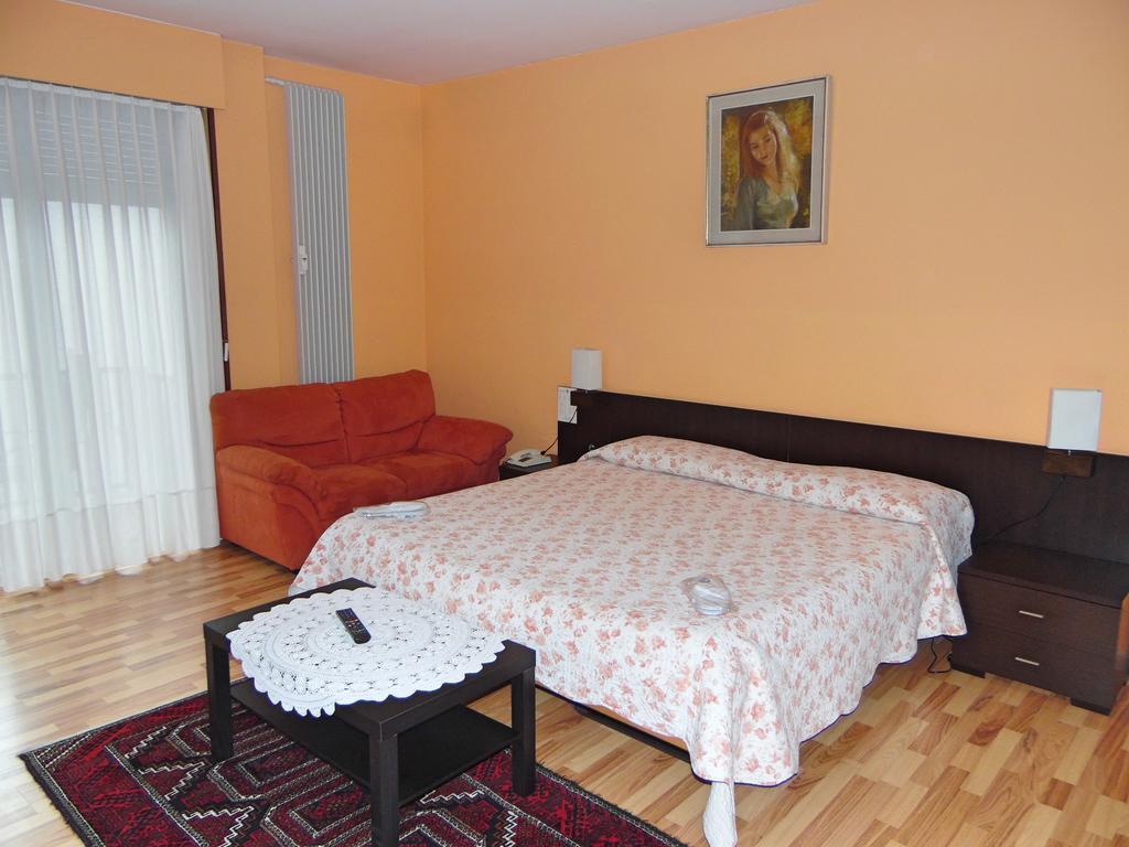 Lodge Swiss Nassa Garni *